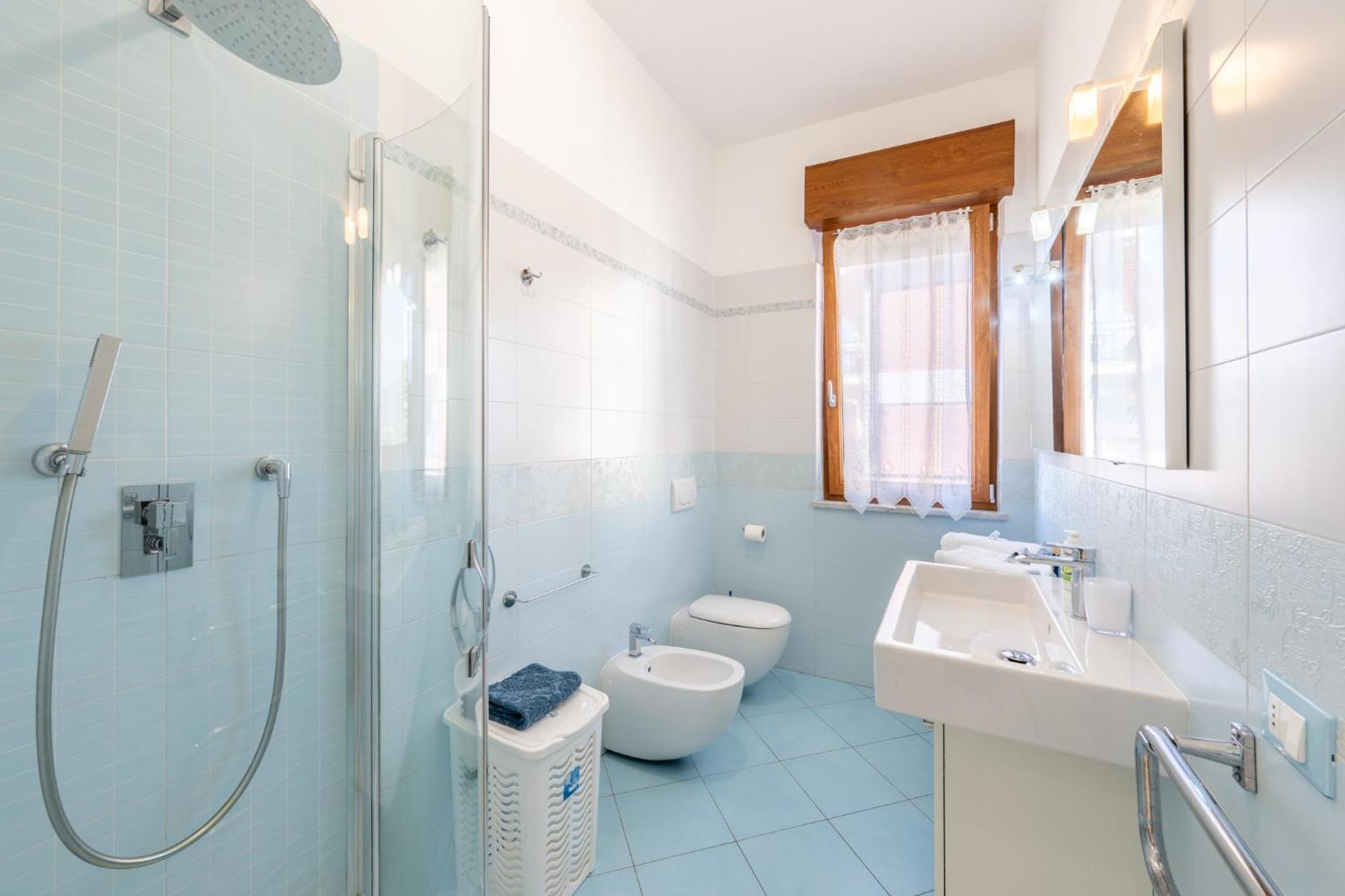 Apartamento New Luxury 2Bdr Terrace, Views, Ac Marina Di Carrara Exterior foto
